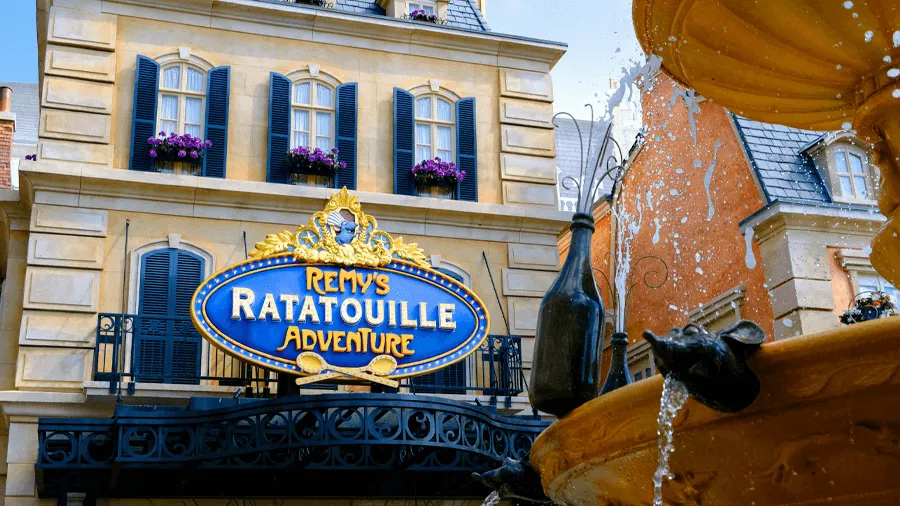 Remy's ratatouille adventure på Disneyland i Paris.