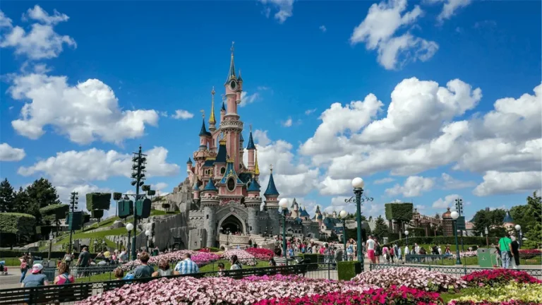 En weekend på Disneyland i Paris är ett måste att uppleva.