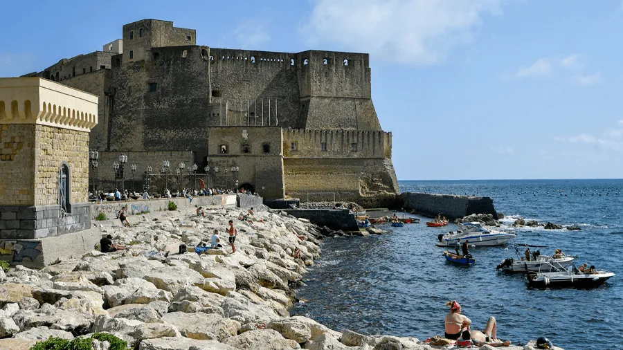 Castel dell'Ovo i Neapel.