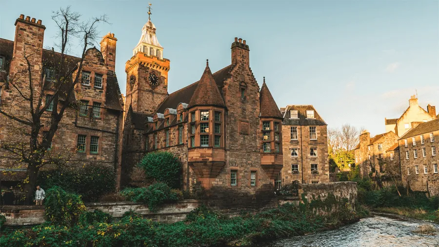 Dean village, en by i Edinburgh med gammeldags stil.
