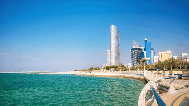 Corniche Beach i Abu Dhabi i Förenade Arabemiraten.