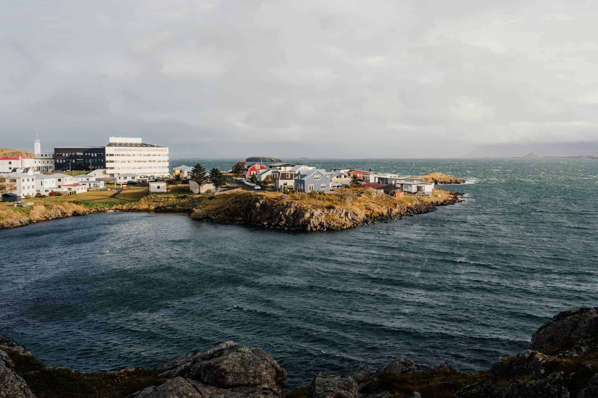 Snaefellsnes Snaefellsnes är en halvö med många sevärdheter.