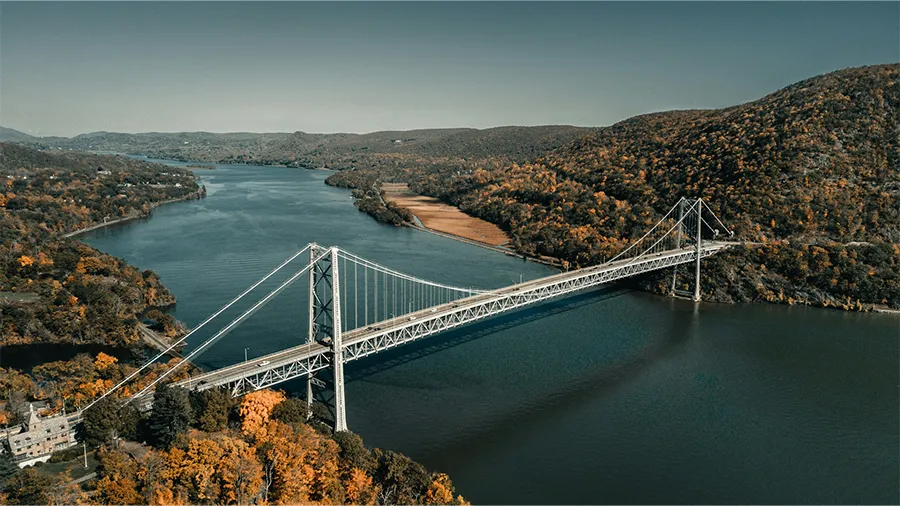 En bro i Hudson Valley i New York delstaten.