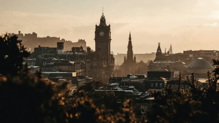 Staden Edinburgh i Skottland.