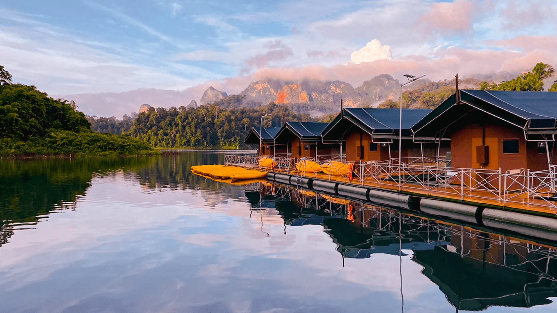 Lake Camp i Elephant hills.