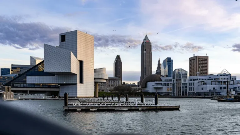 Rock and roll museum i Cleveland, Ohio.