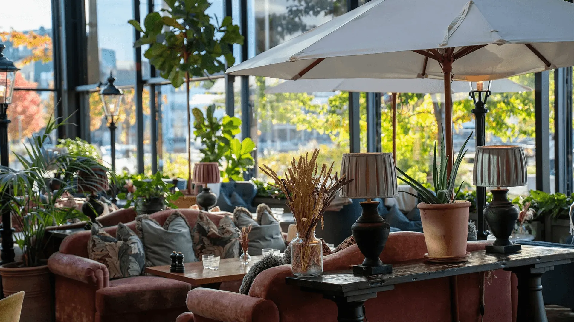 Lounge under dagen på Steam hotel.