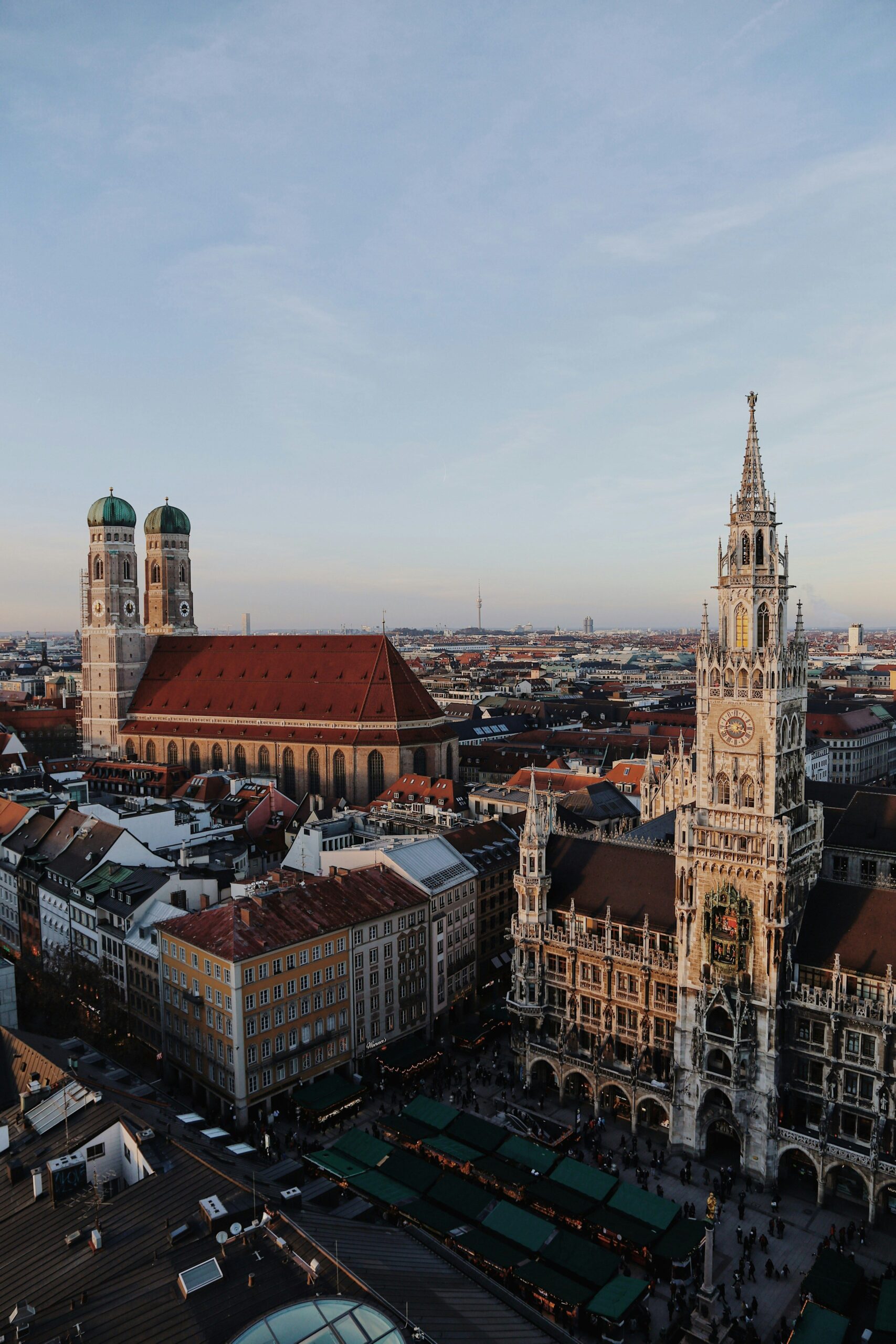 Marienplatz och Frauenkirche i München sedda från ovan