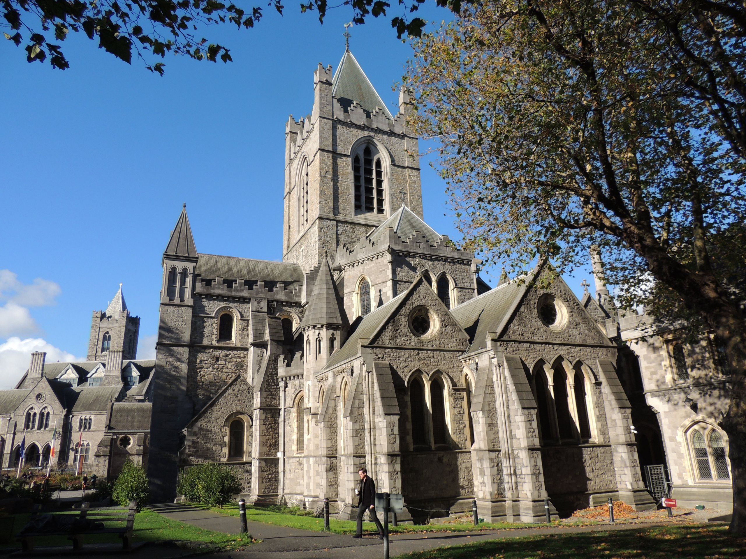 Christ Church Cathedral i Dublin en solig dag